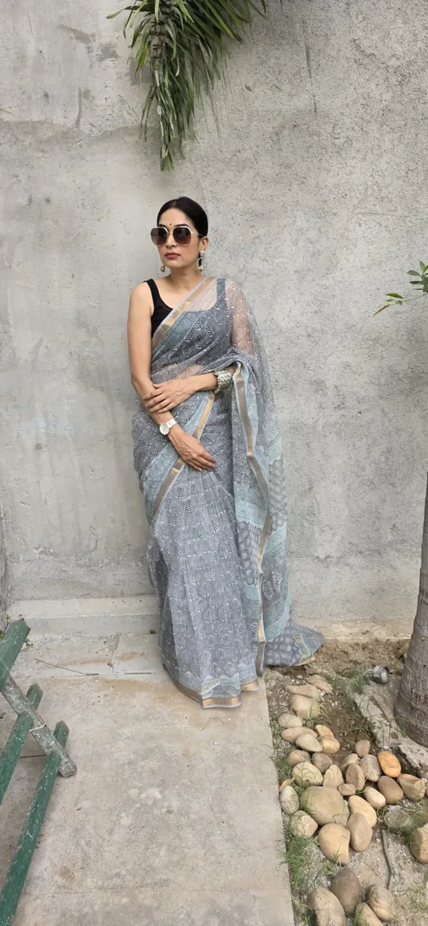 White Kota Doriya saree